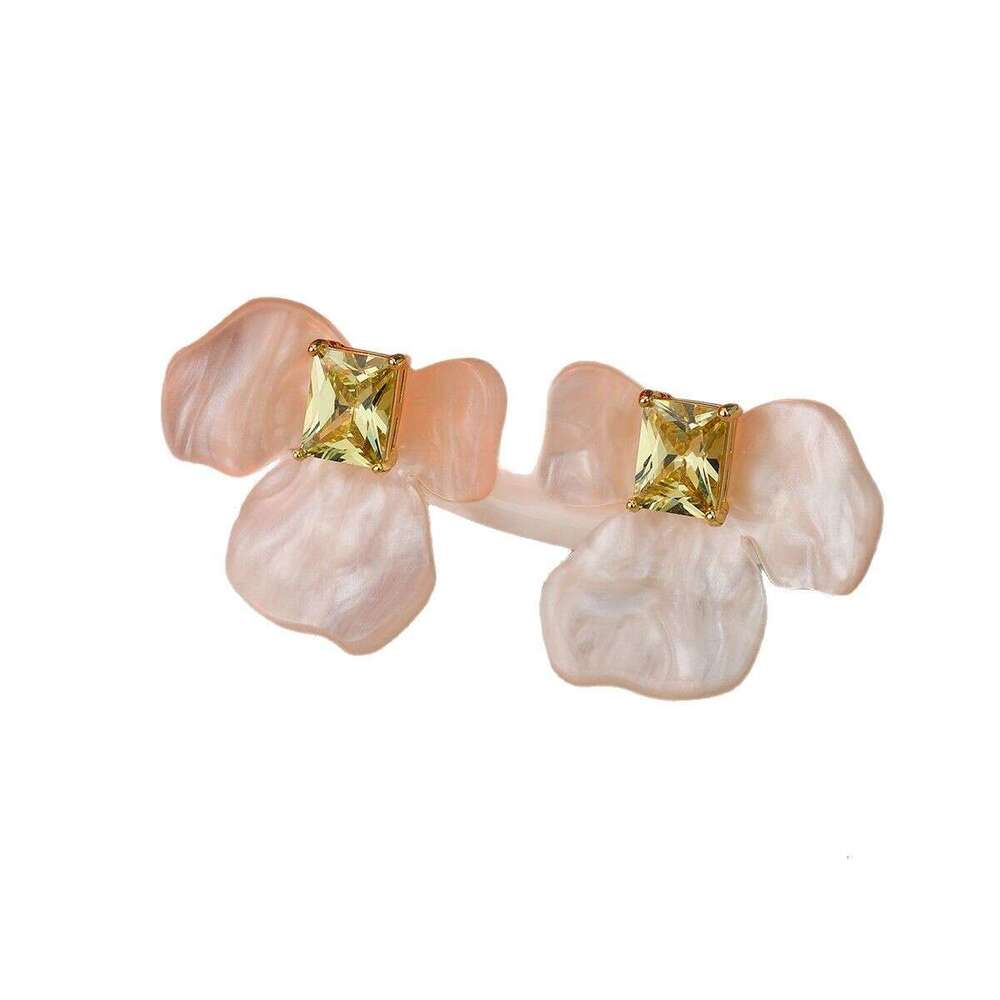 Delicate and small camellia earrings classic Mossanite Screw Back Earrings Luxury Jewelry Ear Stud For Men Women Earrings Gold Earing Classic jewelry