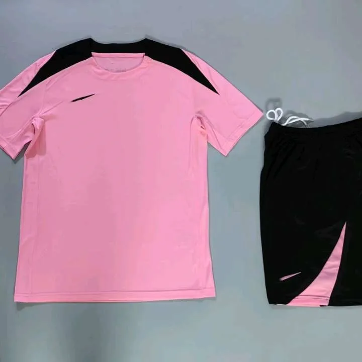 Tracksuit Mens Designer Tech Set T Shirts Shorts Two-Piece Womens Print Quick Drying And Breathable Sportswear Basketball Tracksuits Football