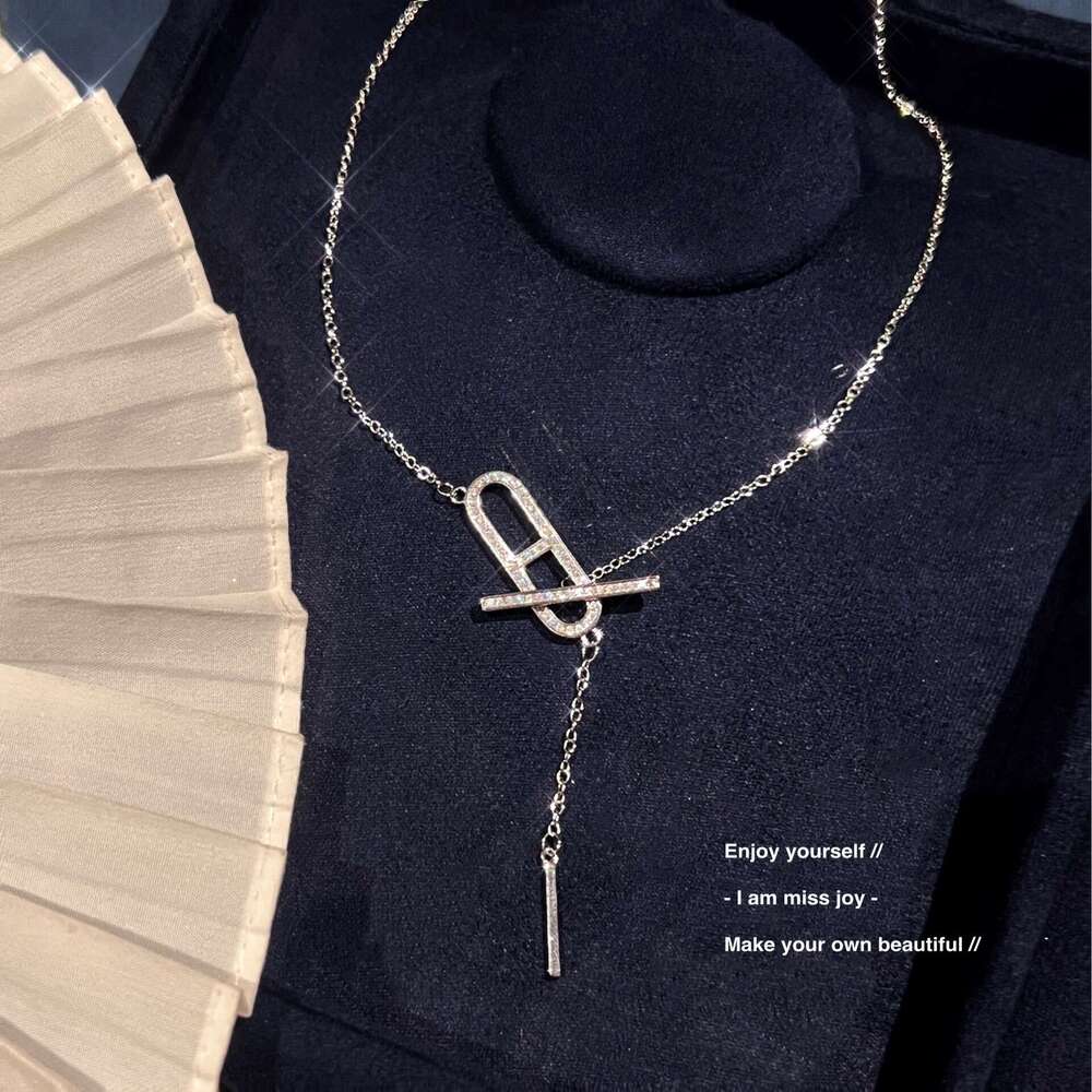 pig nose necklace with silver glittering is light luxury Never Fade Gold Plated Fashion Brand stainless Steel Letter Choker Pendant Necklace Jewelry