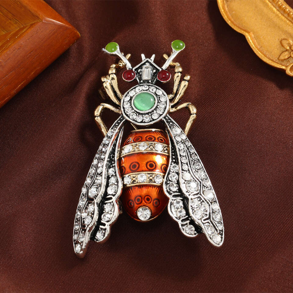 insect Brooch women Men inlay Rhinestone Pearl Brooches Gold Silver Metal Broochs Pin Christmas Party Gifts Scarf Accessories High Quality Classical J