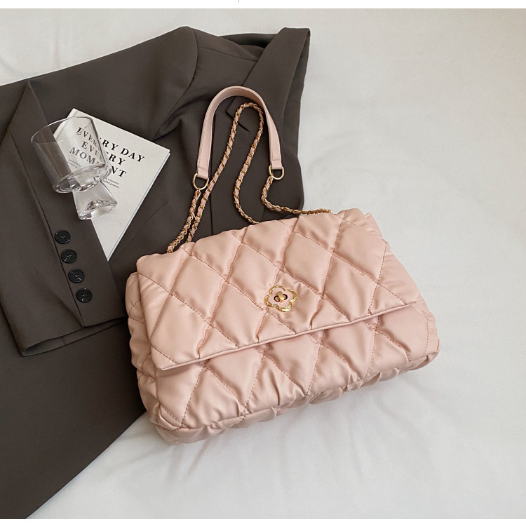 Quilted Chain Bag Luxury Bag For Women 2025 New Trendy Summer Fashion Designer Bag Popular Shoulder Bag Large Capacity Commuter Free Delivery To Your 