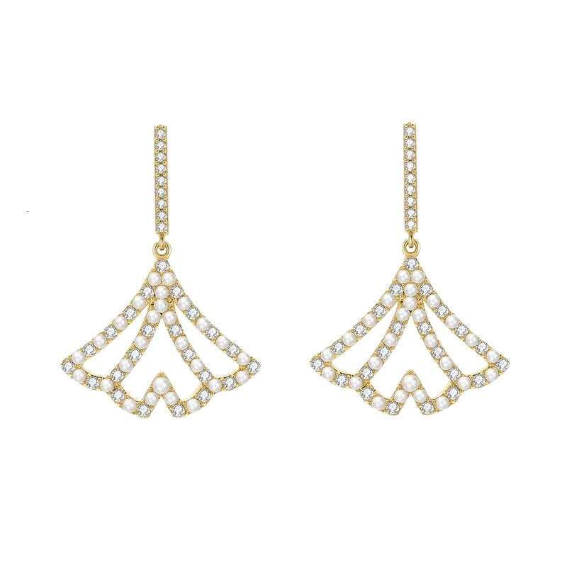 High end simplicity Pearl earrings women's stud earrings Sparkling rhinestone Black Camellia bracelet flower shaped bracelet with adjustable size