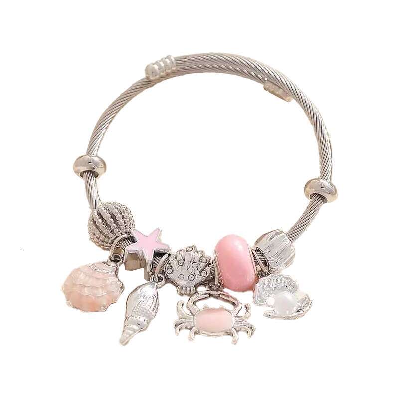 luxury jewelry Fashion Studded Elephant Puppy Key Pendant Alloy Beaded Bracelet Accessories for Women