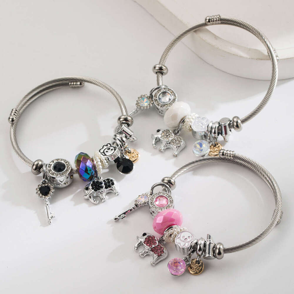 luxury jewelry Fashion Studded Elephant Puppy Key Pendant Alloy Beaded Bracelet Accessories for Women