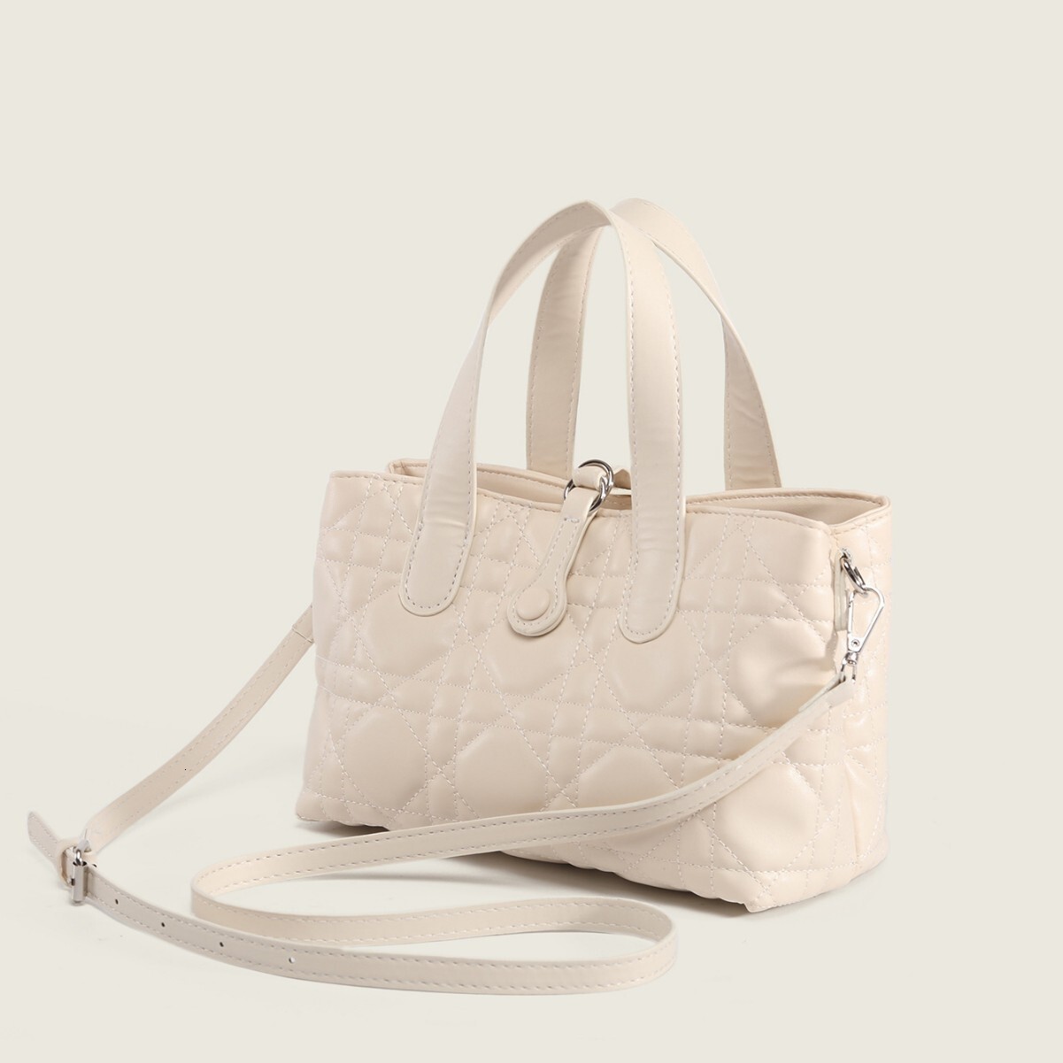 Quilted Handbag Small Square 2025 New High-end Niche Fashion Basket for Women Versatile Commuter Crossbody Bag ddmymoon