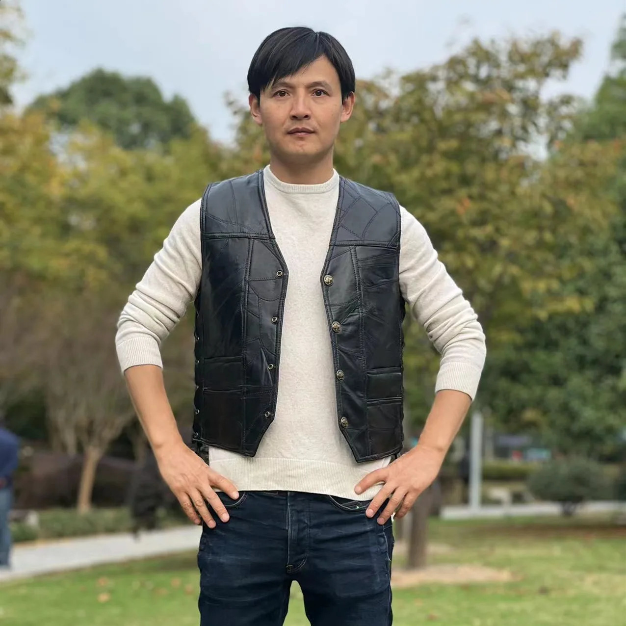 2025 Mens Stitching Leather Vneck Vest Two Sides Threading Casual Motorcycle 250818