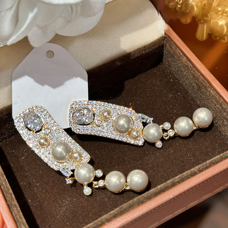 Gold - Tone Square Pearl & Zircon Drop Earrings Glamorous And Elegant Party And Daily Wear Gift For Her Luxurious And Chic Jewelry