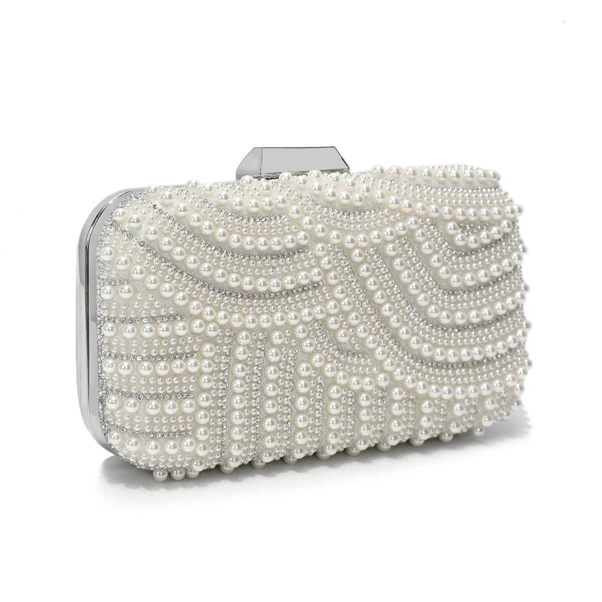2025 Designer Bag Beading Women Clutch Bags Pearl Hollow Out Metal Chain Shoulder Handbags Flap Glitter Rhinestones Party Dinner Prom Cocktail Eve