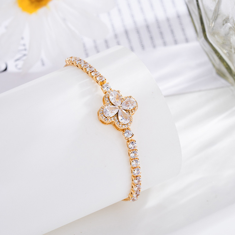 Live Hot Sale Seiko Four-Leaf Clover Bracelet for Women, Light Fashion, High-End Feel, Versatile and Exquisite Hand Jewelry - view 5