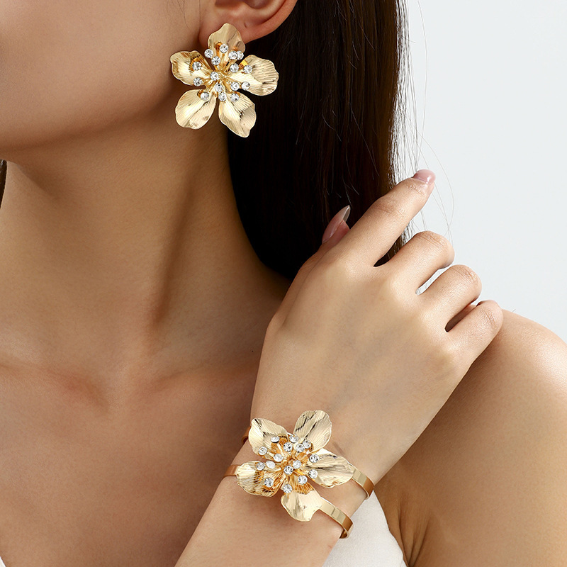 Summer Flower Inlaid Dia Earrings Ring Unique Elegant Vacation Style Floral Women's Set ddmymoon