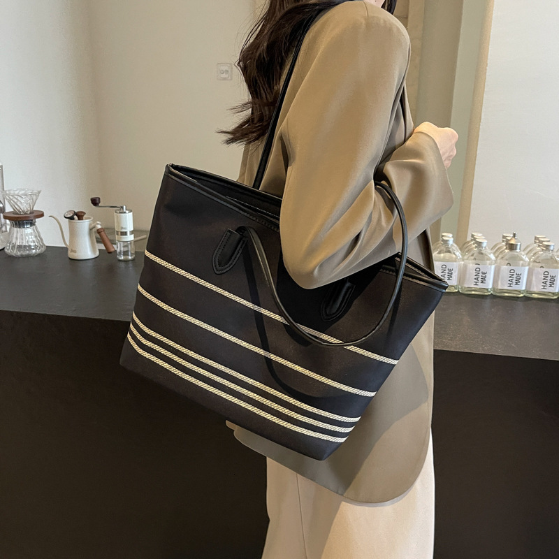 Autumn New Women s Shoulder Bag New Women s Handbag Autumn Texture Commuting Large Capacity Striped Canvas Handbag Autumn New Designer Bag Women s Tot