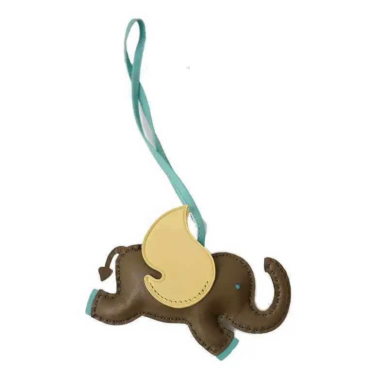 Designer Flying Elephant Bag Pendant Handcraft Sewn ather Bagpack Decoration Hanging Car Keychain Bag Accessories G250825