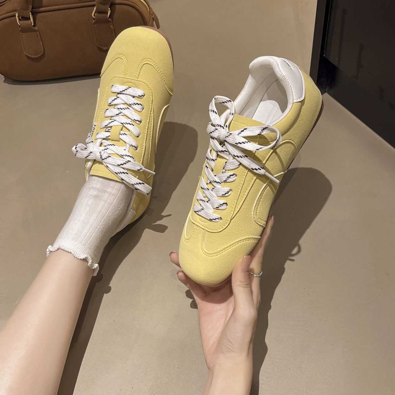 2024 New Genuine Leather Womens Sneakers Ladies Moral Training Casual Spring Flat Shoes Wen Y250825