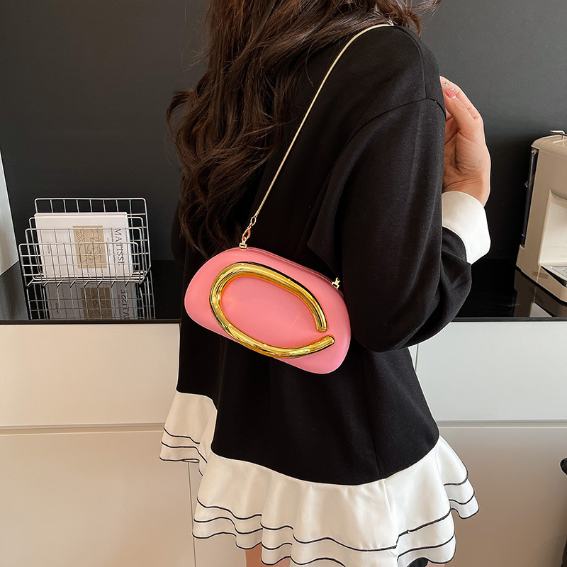 Luxury Brand Designer Bag Niche Handheld Evening Bag Women's Bag Fashion Beauty Chain Underarm Shoulder Bag Design Sense Stylish Crossbody Bag