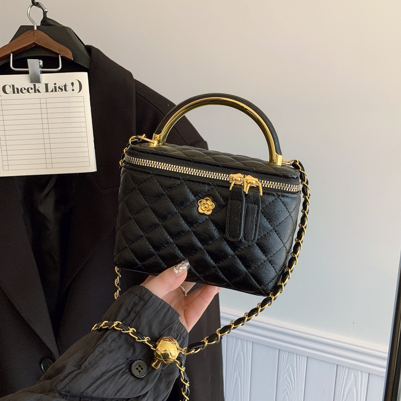 Handheld Fashion Box Bag 2025 New Designer Bag Small Chanel Style Quilted Free Delivery To Your Door Luxury Bag Shoulder Bag Trendy Versatile Crossbod