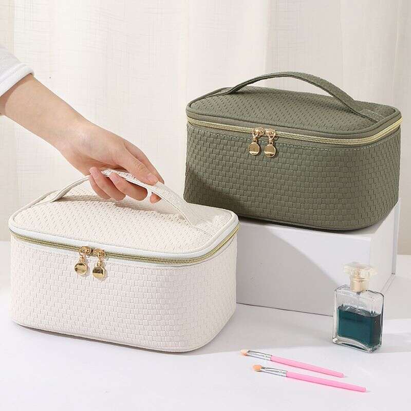 Women's Bags New portable hand held cosmetic high end large capacity women's travel toiletries skin care products data cable storage bag