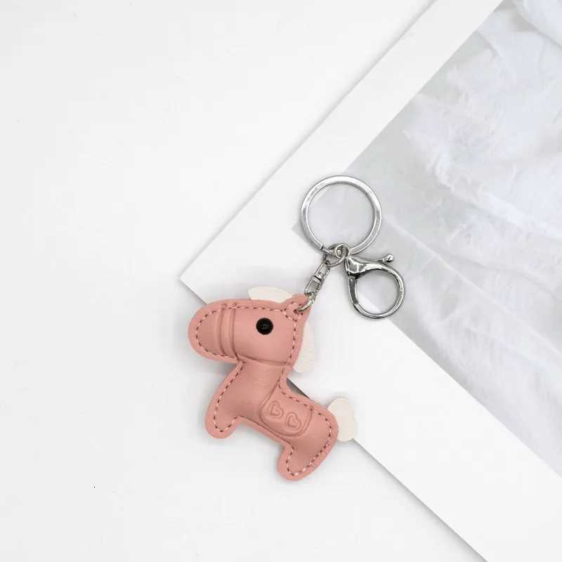 Designer Trendy PU Leather Rocking Horse Keychain Cartoon Pony Pendant Key Ring Charm Wen Bag Decoration Accessories G250825
