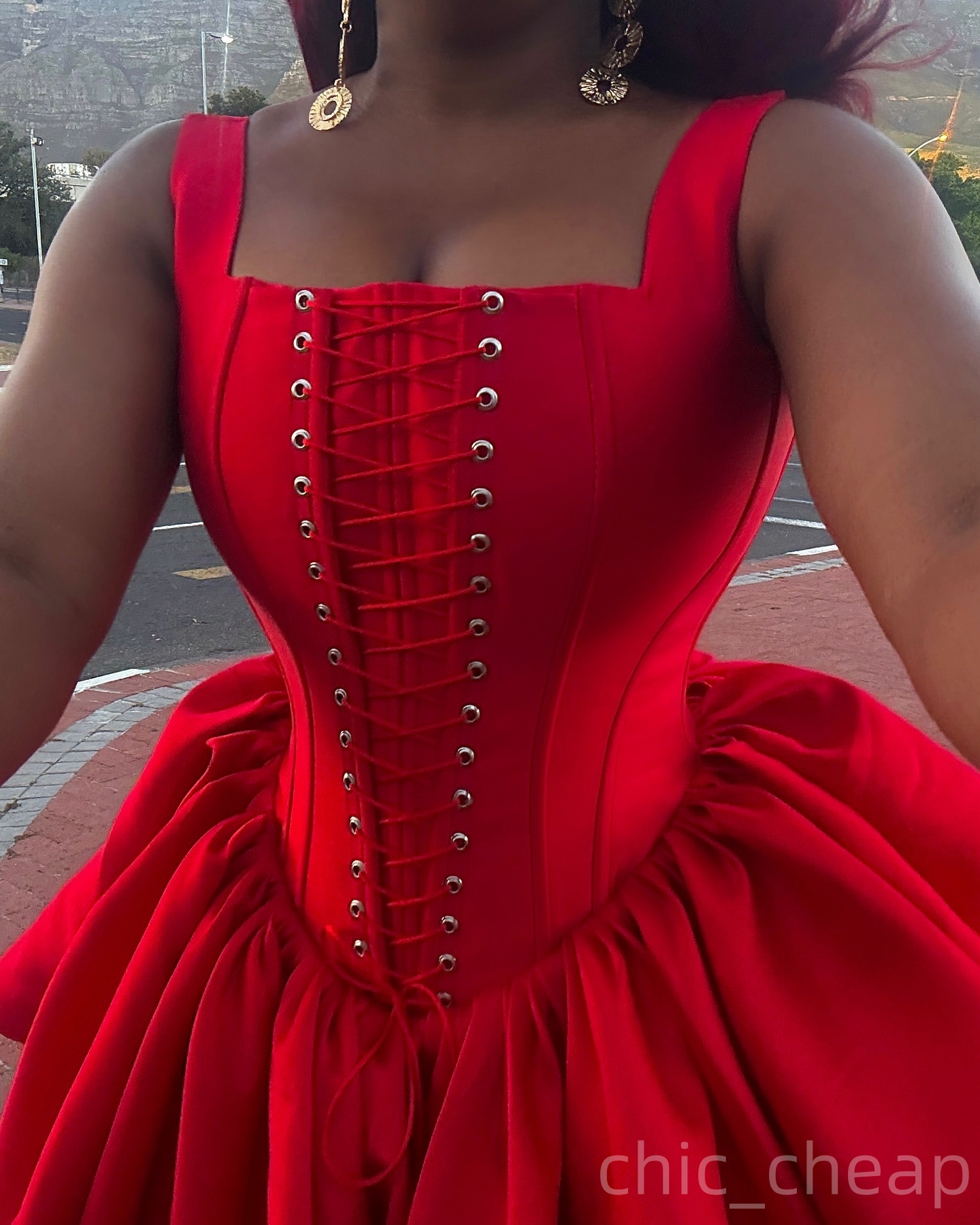 Chic Red Ball Gown Homecoming Dress Spaghetti Corset Satin Short Mini Graduation Cocktail Birthday Dresses For Special Occasions Sweetheart Gowns