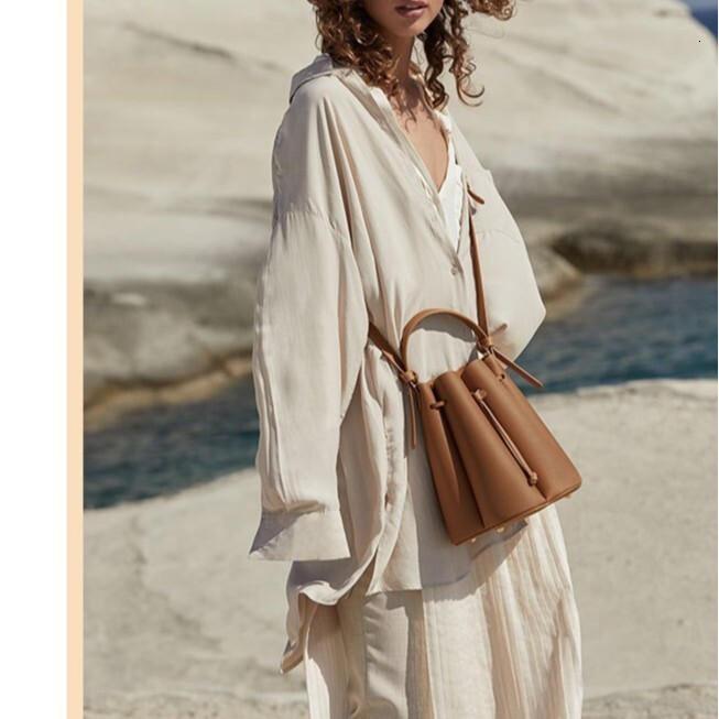 2025 New Polene Niche Design for Women Trendy Single Shoulder Fashion Crossbody Handbag Petal Bucket Bag 91b