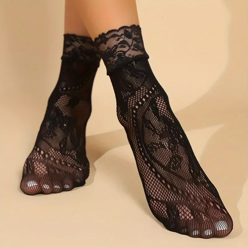 5 Pairs Floral Lace Socks Thin Breathable Short Socks Summer Mesh Lolita Fishing Net Womens Stockings Hosiery 250825