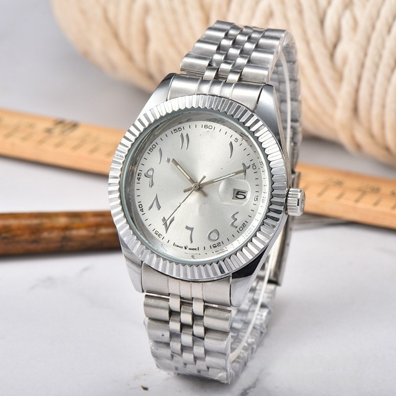 Great quality fashion casual men Designer WristWatches aaa with box male Luxury Dial 40mm quartz Watchs no829