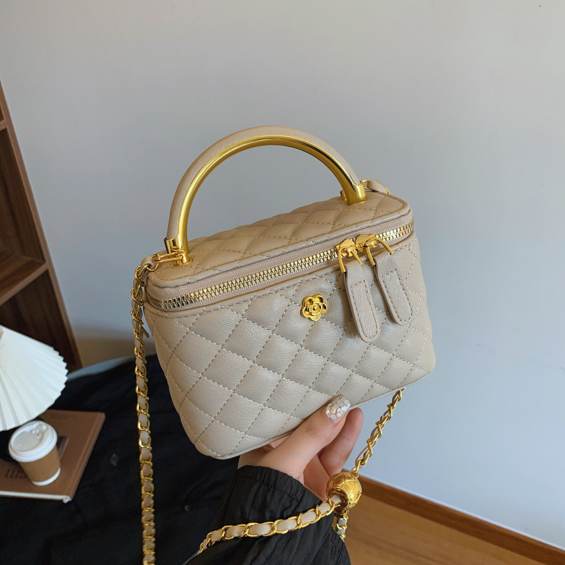 Handheld Fashion Box Bag 2025 New Designer Bag Small Chanel Style Quilted Free Delivery To Your Door Luxury Bag Shoulder Bag Trendy Versatile Crossbod