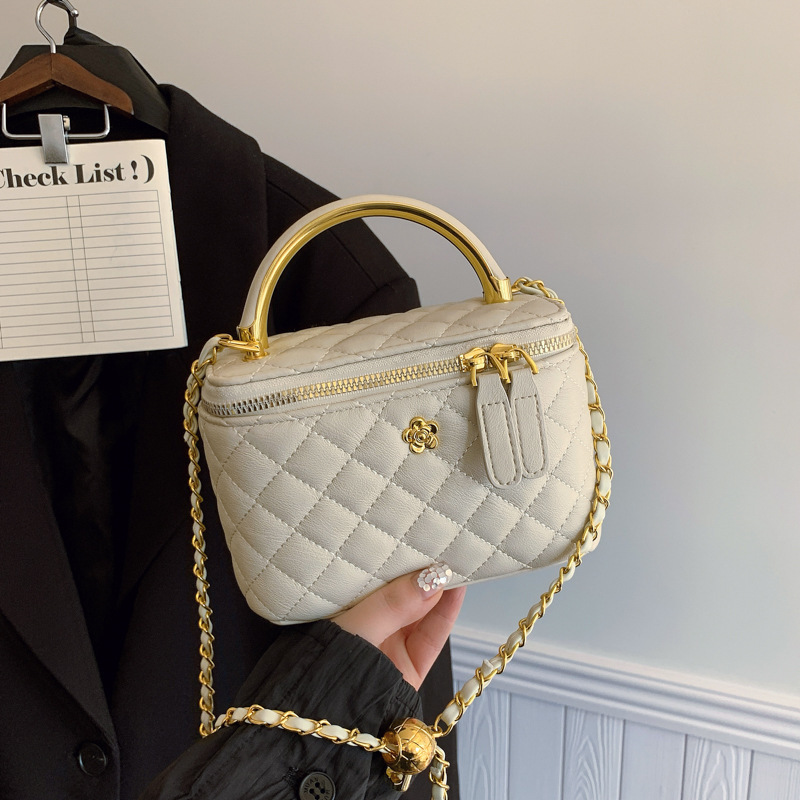 Handheld Fashion Box Bag 2025 New Designer Bag Small Chanel Style Quilted Free Delivery To Your Door Luxury Bag Shoulder Bag Trendy Versatile Crossbod