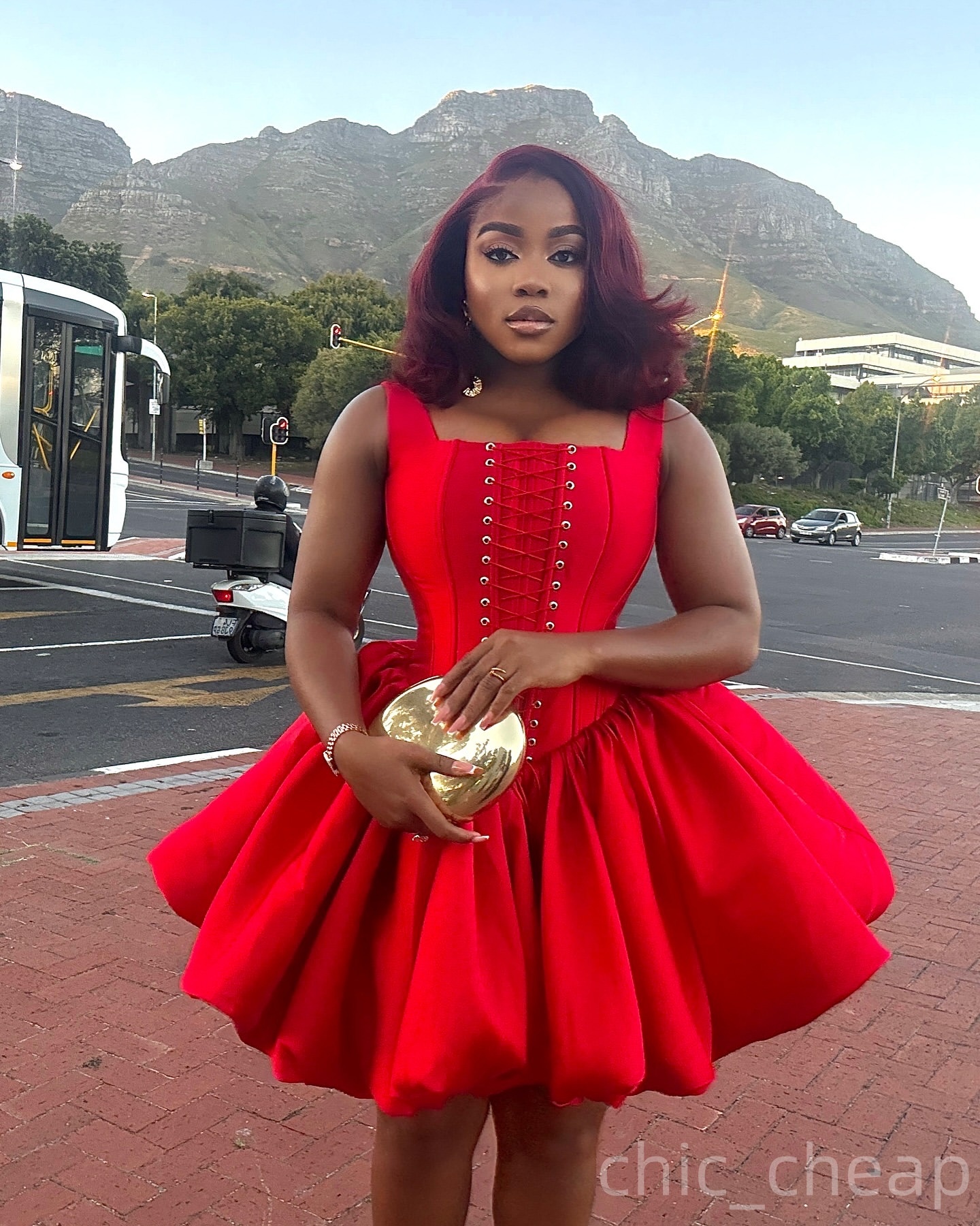 Chic Red Ball Gown Homecoming Dress Spaghetti Corset Satin Short Mini Graduation Cocktail Birthday Dresses For Special Occasions Sweetheart Gowns