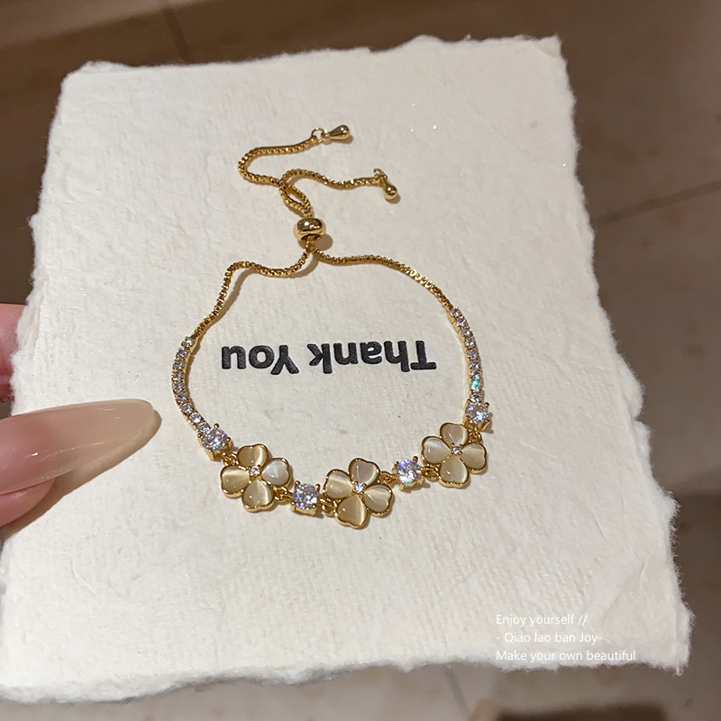 Gold - Tone Shell Flower & Zircon Adjustable Bracelet Elegant And Sweet Party And Daily Wear Gift For Her Delicate And Charming Jewelry