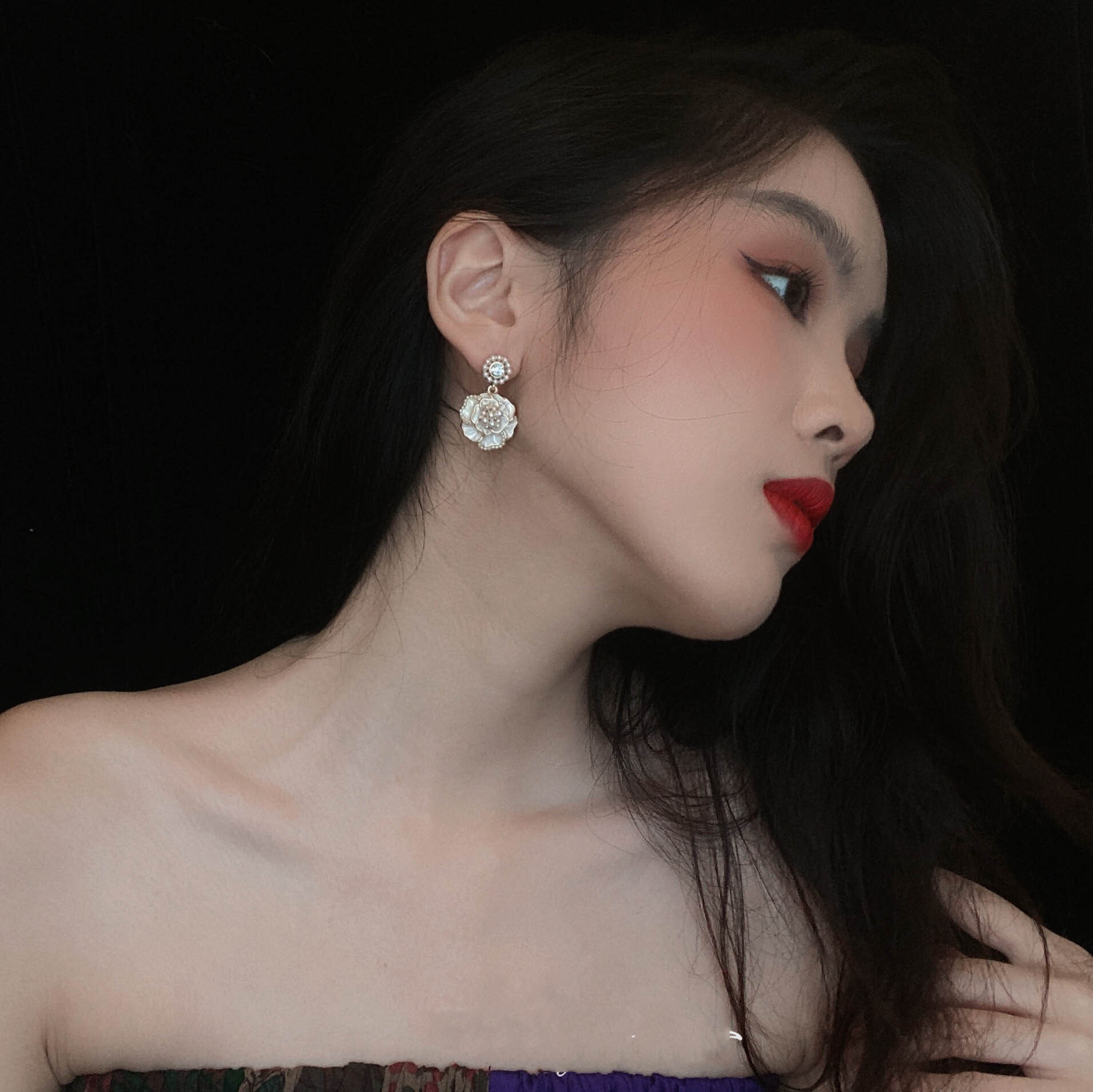 Sier Needle Pure Pearl Camellia Elegant High-end Earrings Studs French Style Ear Jewelry - view 5