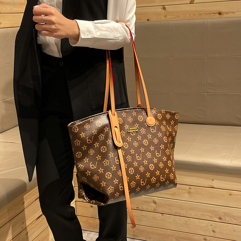 hot free shipping designer soft luxury bag shoulder bag for woman fashion outdoor classic vintage large capacity handbag