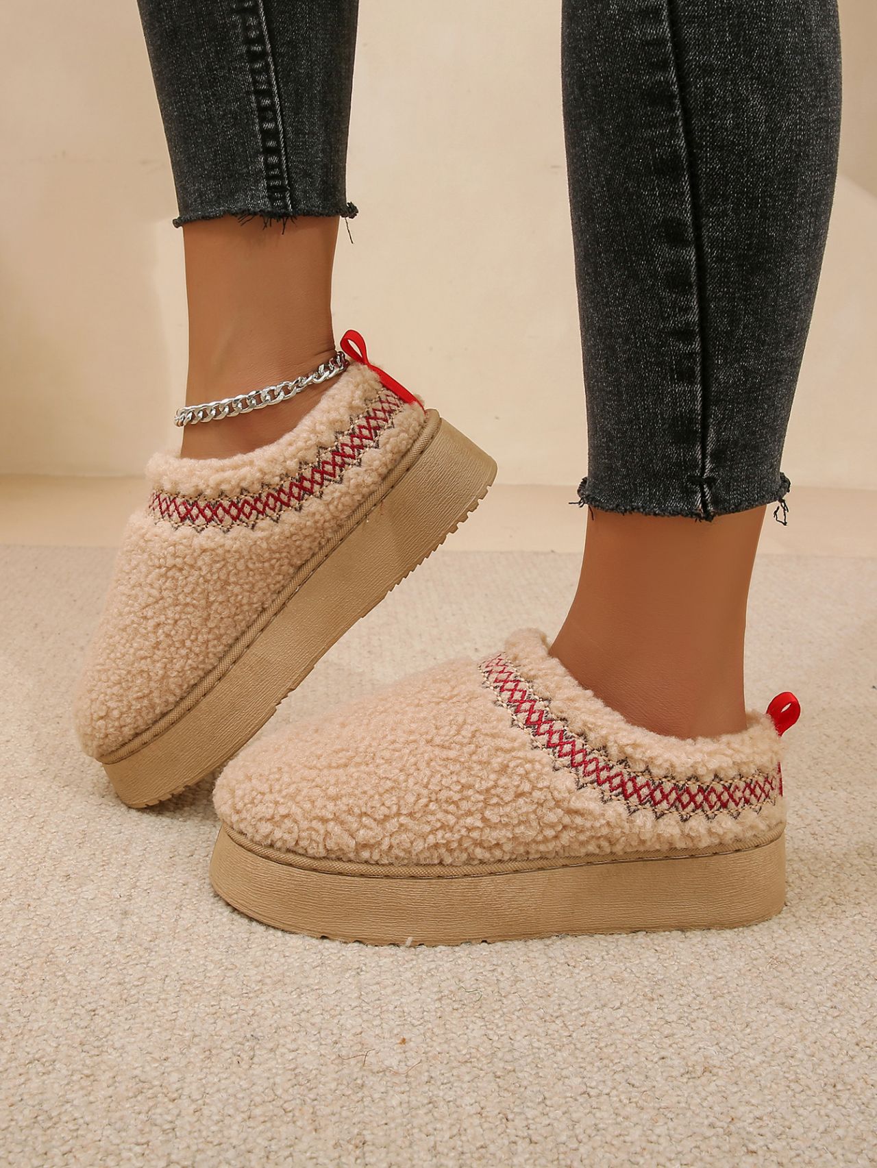 2025 Autumn/Winter New Design Women's Large Snow Boots Short Tube Lace Warm and Thick Velvet Versatile Cotton Shoes