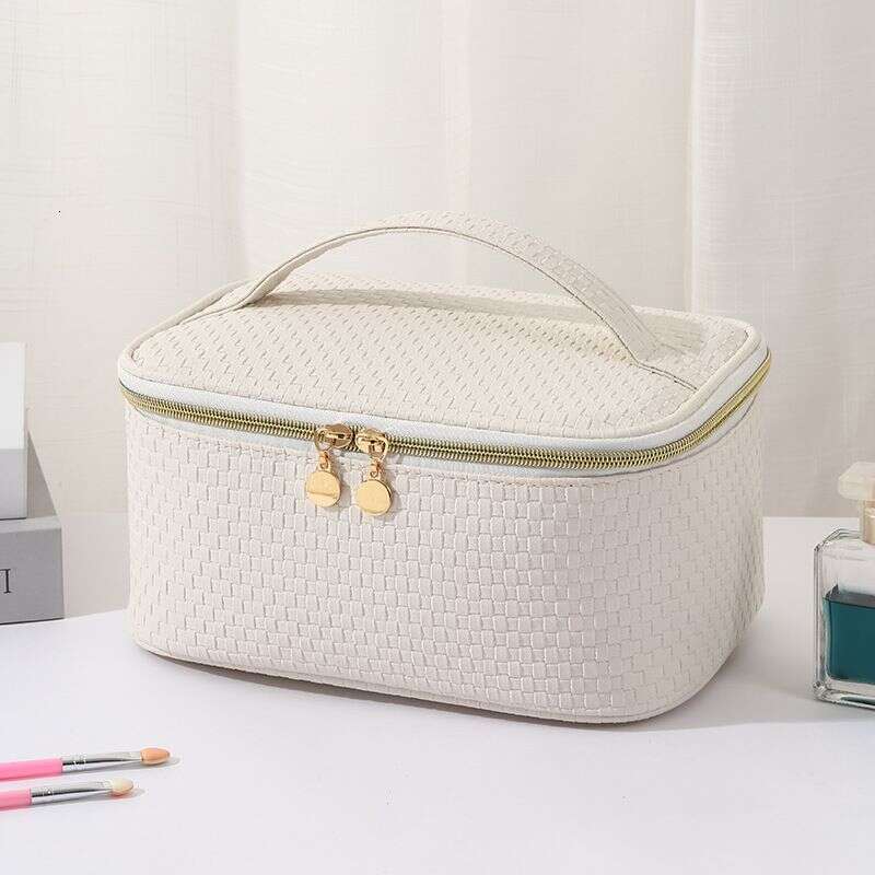 Women's Bags New portable hand held cosmetic high end large capacity women's travel toiletries skin care products data cable storage bag