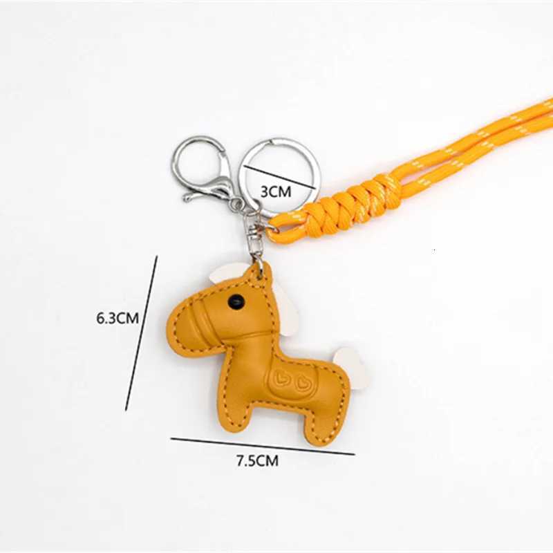 Designer Trendy PU Leather Rocking Horse Keychain Cartoon Pony Pendant Key Ring Charm Wen Bag Decoration Accessories G250825