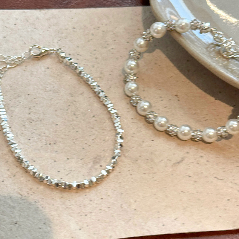 Silver - Toned Bracelet With Pearl And Crystal Accents Delicate Daily & Elegant Jewelry Gift For Her High - Quality And Stylish Accessory