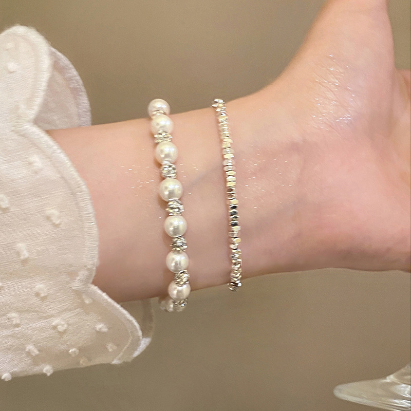 Silver - Toned Bracelet With Pearl And Crystal Accents Delicate Daily & Elegant Jewelry Gift For Her High - Quality And Stylish Accessory