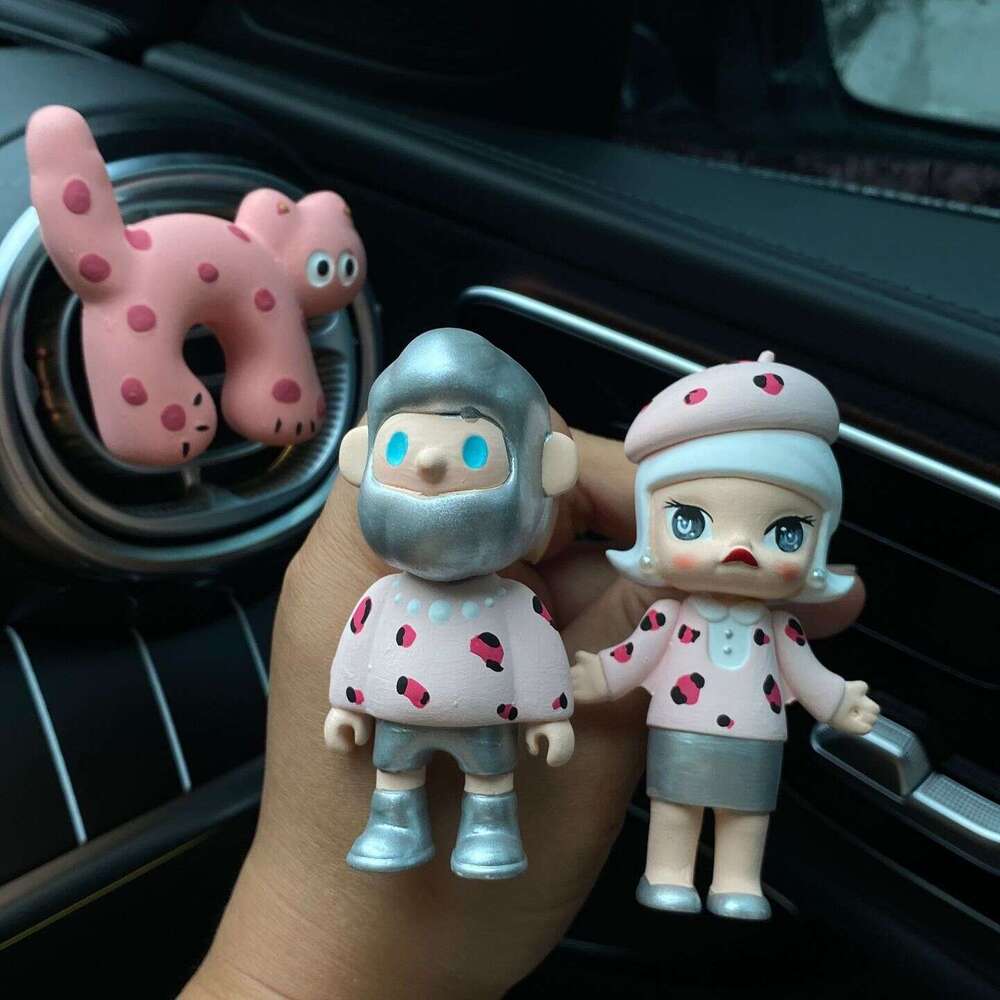 Aromatherapy Car-Mounted Aromatherapycar Perfume New Cartoon Boyfriend Freshener Diffuser Stone Decoration Air Vent Ornament Cute Couple Car Accessori