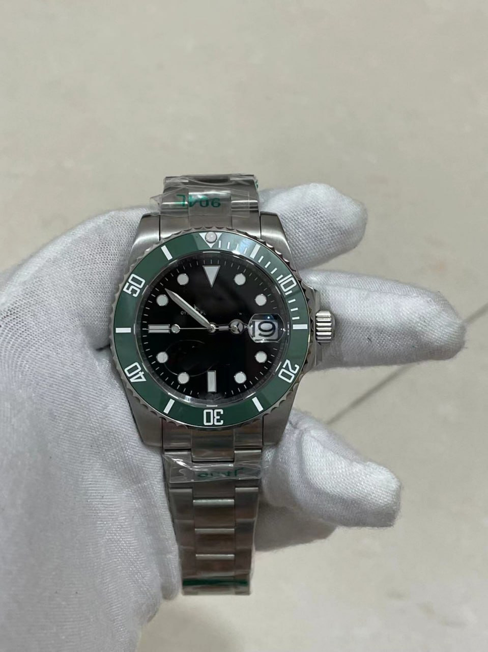 2025 new Mens Watch Automatic Mechanical Movement Sapphire Glass sky blueCeramic Green dial