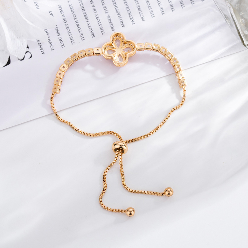 Live Hot Sale Seiko Four-Leaf Clover Bracelet for Women, Light Fashion, High-End Feel, Versatile and Exquisite Hand Jewelry - view 4