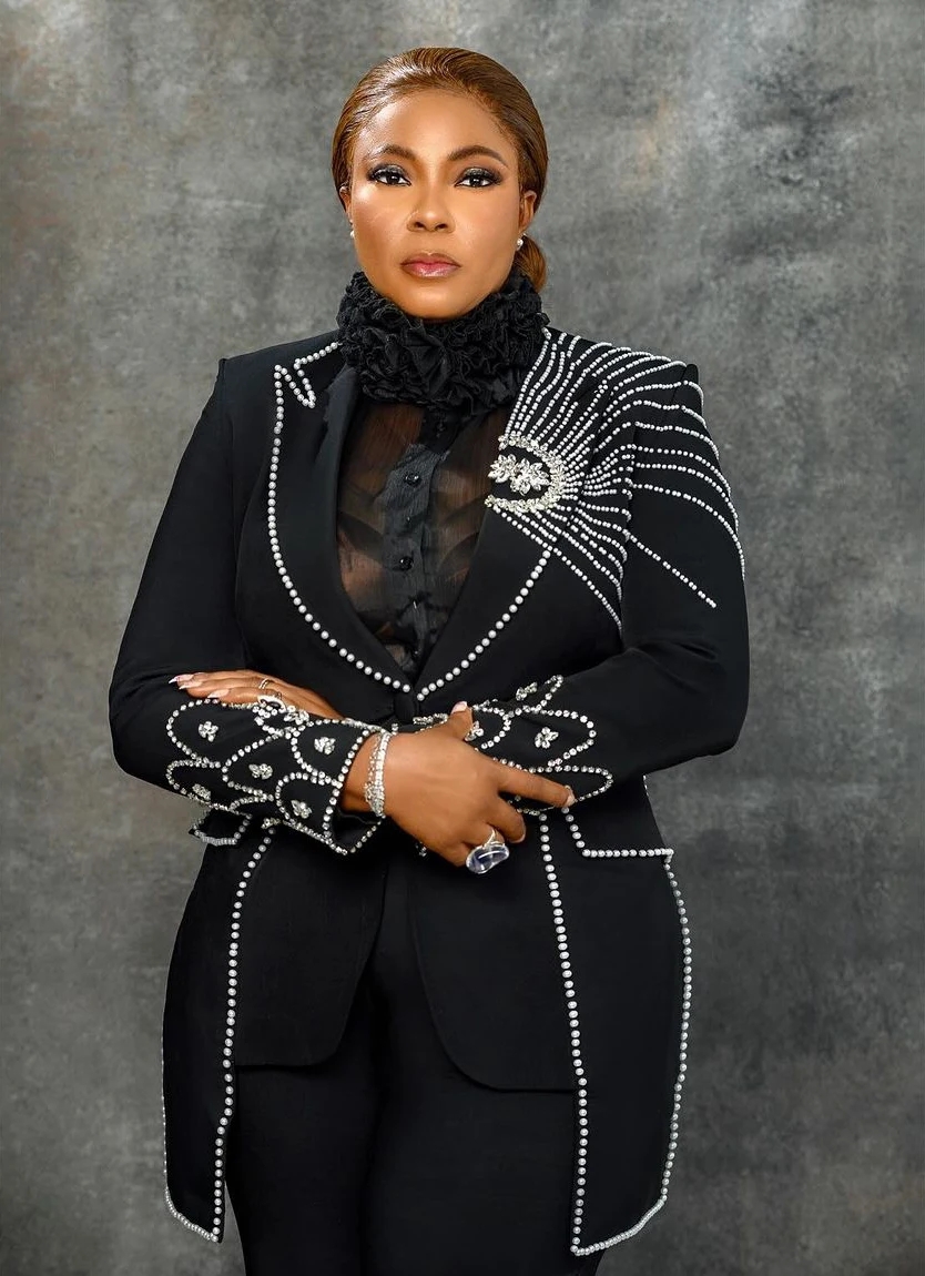 Crystals Black Women Suit Set Custom Made Ladies Prom Dress 2 Pieces Beads Wedding Tuxedos Customized Formal Jacket