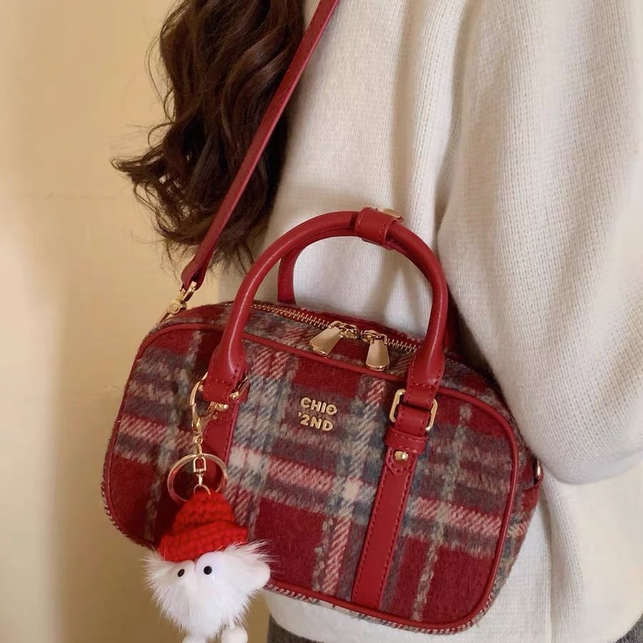 Free delivery designer bags Boston bag Pillow bag women new versatile handbag single shoulder crossbody bag Thin Canvas