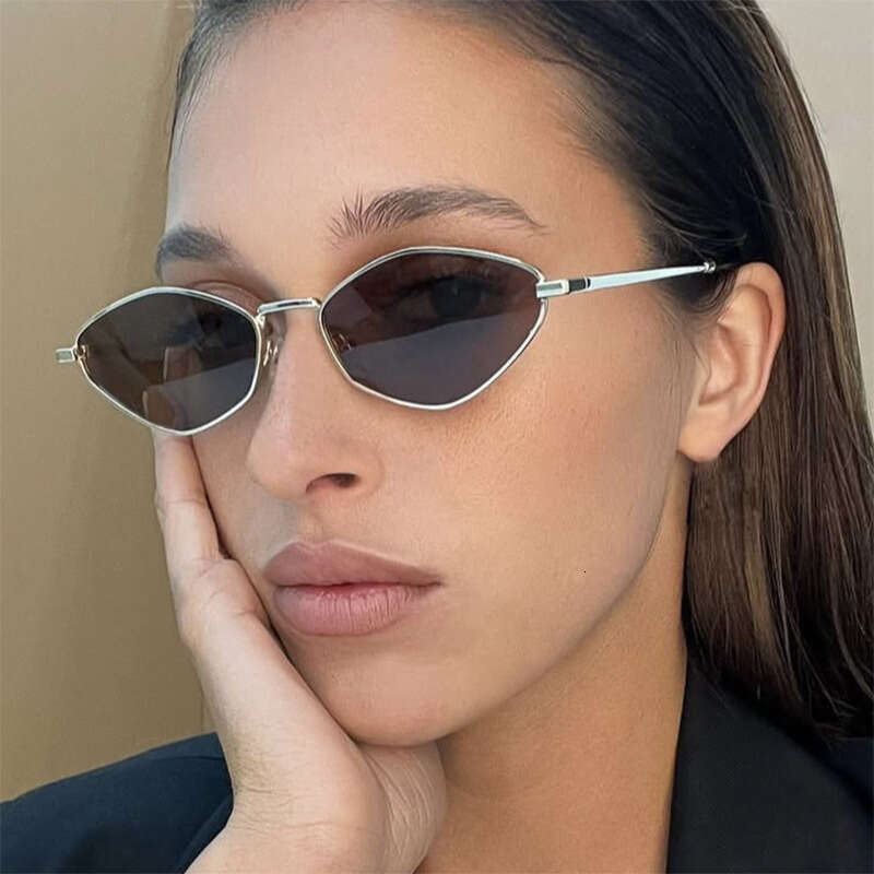 luxury Sunglasses Designer women sun glasses Diamond shaped Polygonal Small Frame men 2025 New Metal Runway Simple Ins two Style eyeglasses