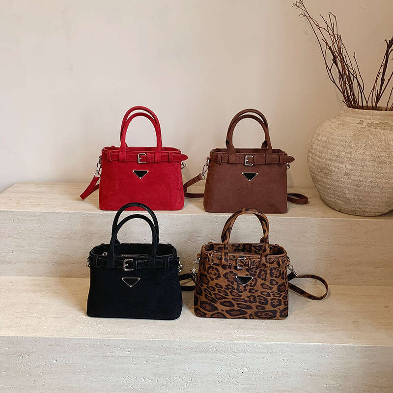 Leopard Print Handheld Small Square Autumn Winter New Korean Style High-End Crossbody Commuter Shoulder Bag for Women