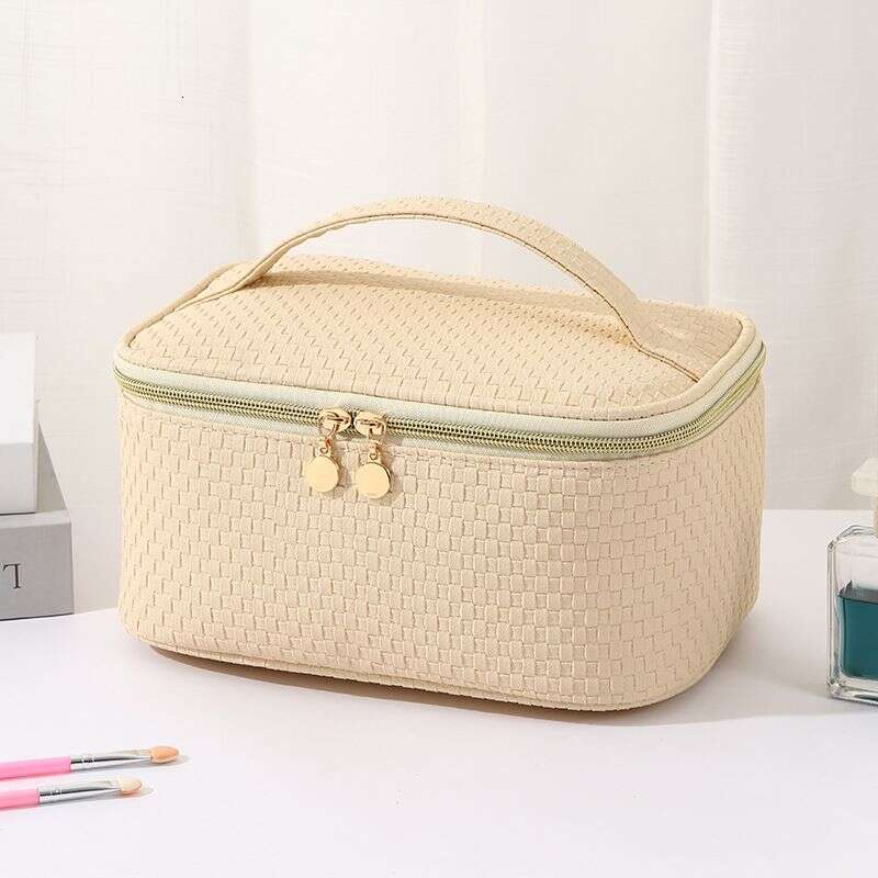 Women's Bags New portable hand held cosmetic high end large capacity women's travel toiletries skin care products data cable storage bag