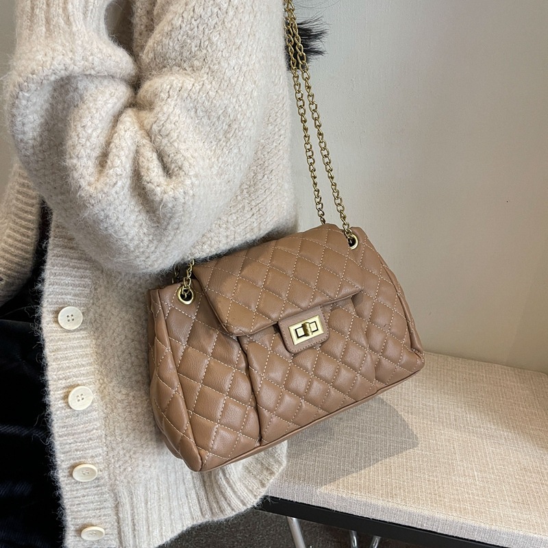 Quilted Chain Bag For Women Large Capacity Fashion Luxury Bag Autumn Winter Shoulder Crossbody Bag Designer Bag Textured Hot Free Delivery To Your Doo