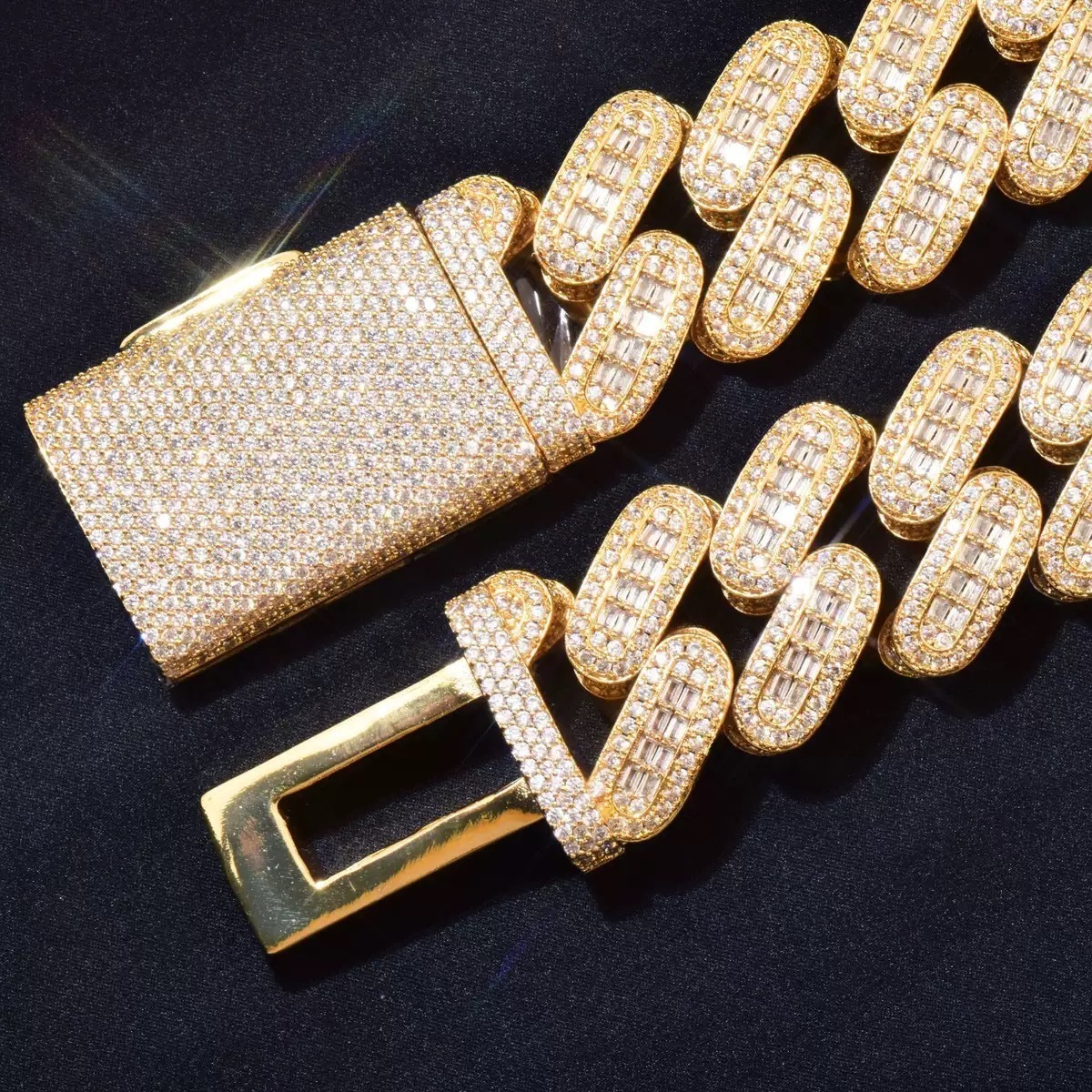moissanite chain cuban link chain Big Heavy Mens Necklace iced Out Vvs Moissanite Baguette Diamond Hip Hop necklace gift
