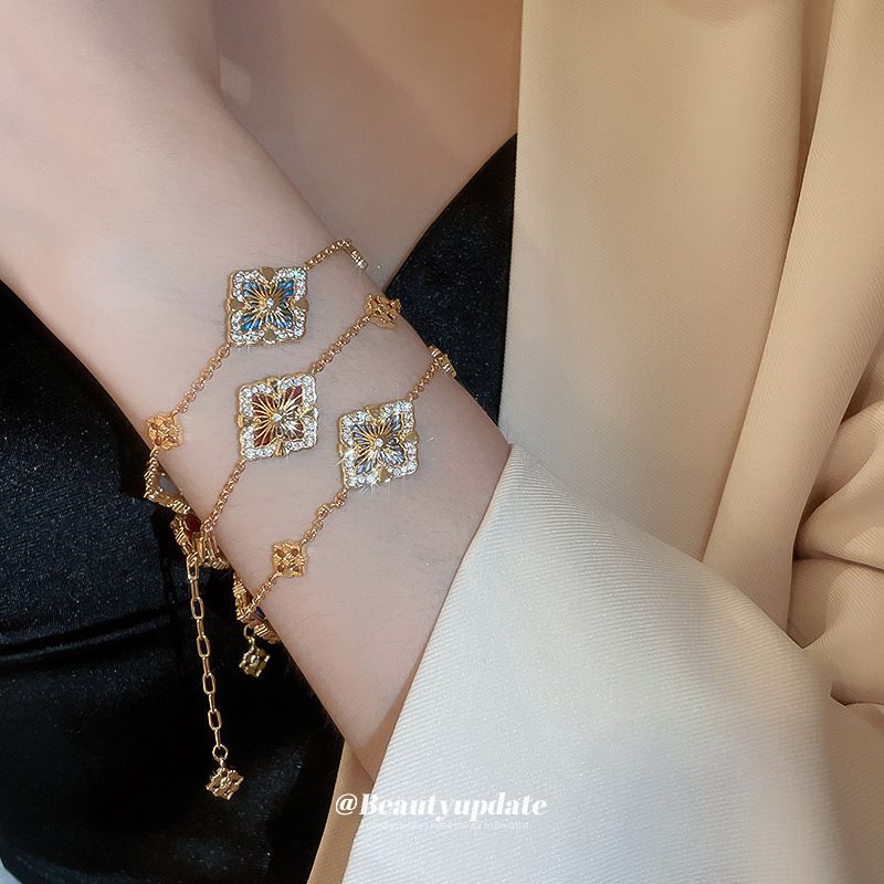 Real Gold Plated Zircon Double-Sided Flower Light Fashion Bracelet Palace Style High-End Elegant Jewelry