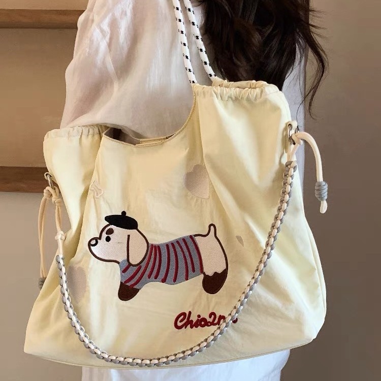 Free delivery designer bags Boston bag Pillow bag women new versatile handbag single shoulder crossbody bag Understated white cute