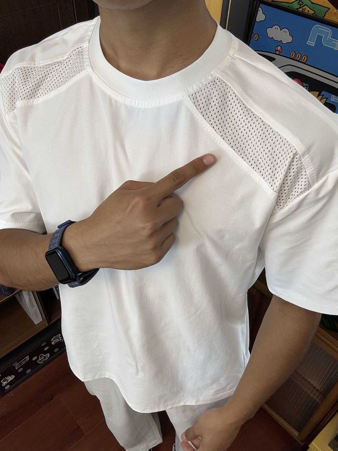 Simple white breathable short-sleeved men's summer cool and stylish high-end multi-purpose t-shirt with good ventilation and sun protection for o