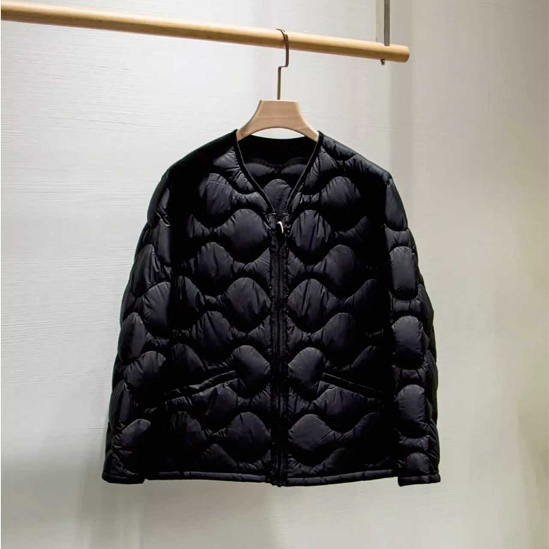 High Fluffy Wave Quilted Thread V-neck Men's Lightweight Down Jacket Coat Quality Single Item